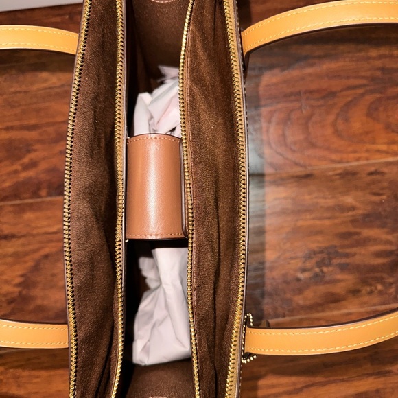 Coach Tan Leather Tote Bag - Picture 6 of 6